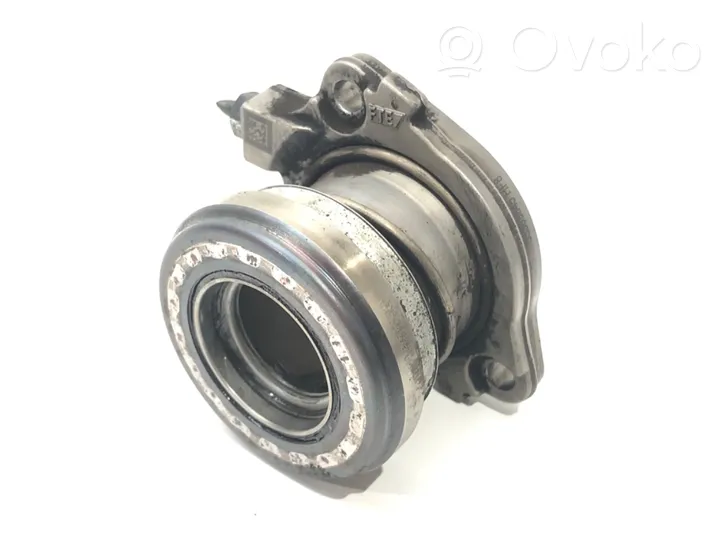 Opel Astra J Cilindro secondario della frizione 55563645