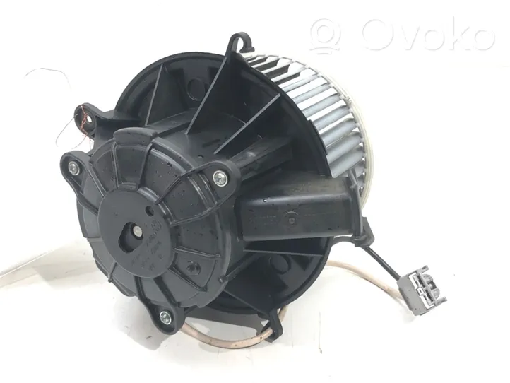 Opel Astra J Ventola riscaldamento/ventilatore abitacolo U7253002