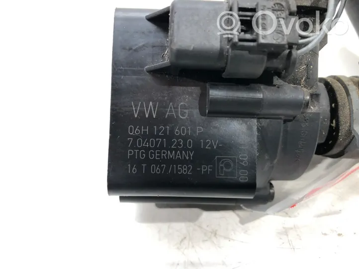 Audi A6 S6 C7 4G Supporto di montaggio del filtro dell’olio 06H121601P