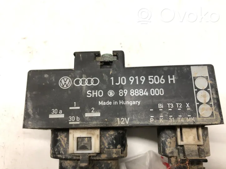 Audi A3 S3 8L Fan control module 1J0919506H