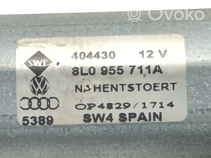 Audi A6 Allroad C5 Moteur d'essuie-glace arrière 8L0955711A
