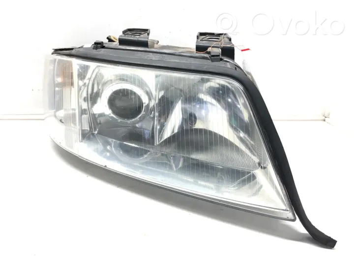 Audi A6 Allroad C5 Lampa przednia 