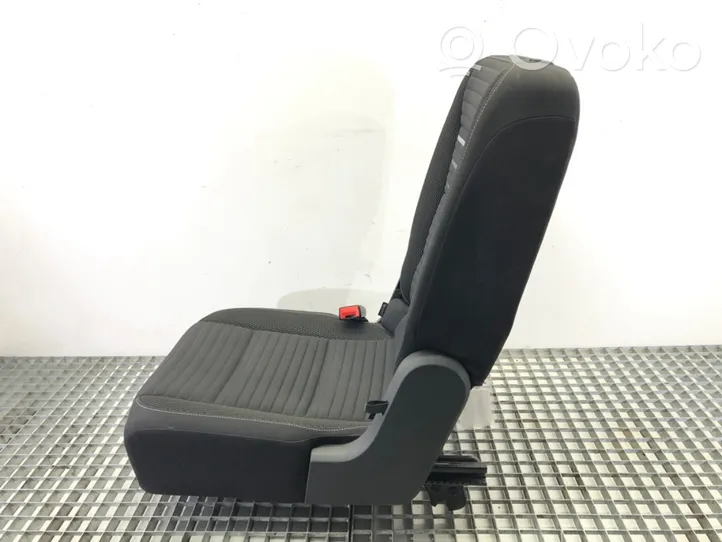 Volkswagen Touran II Rear seat 