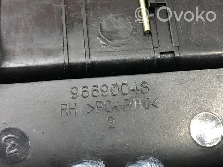 Chevrolet Spark Rankena atidarymo išorinė 96690048