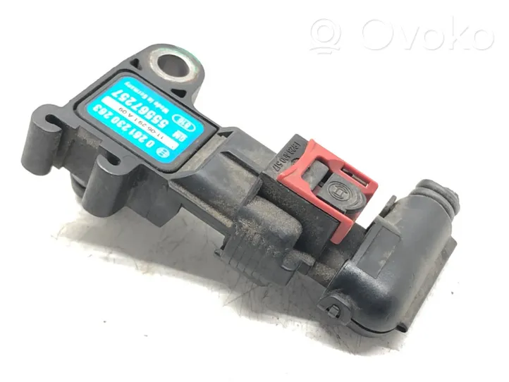 Opel Astra J Air pressure sensor 55567257