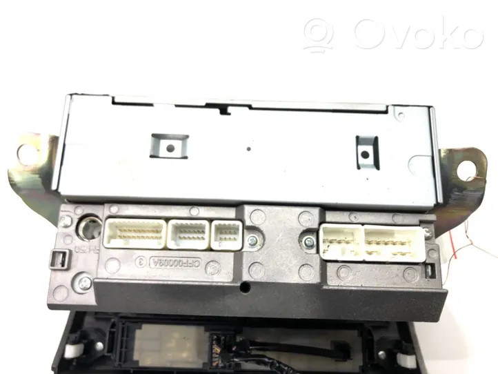 Toyota Corolla E120 E130 Panel / Radioodtwarzacz CD/DVD/GPS 86120-0F010