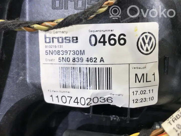 Volkswagen Tiguan Elektryczny podnośnik szyby drzwi tylnych 5N0959704D