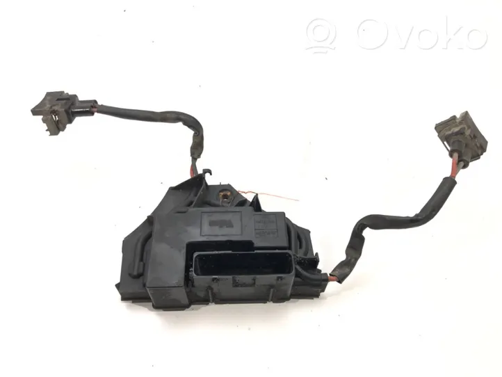 Opel Vectra C Fan control module 1379131