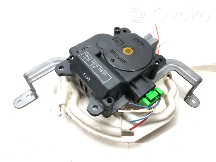 Subaru B9 Tribeca Moteur / actionneur de volet de climatisation AW063800-0691