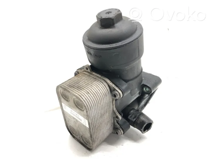 Audi A5 8T 8F Supporto di montaggio del filtro dell’olio 03L115389C