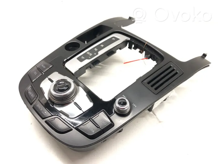 Audi A5 8T 8F Console centrale, commande de multimédia l'unité principale 8T0919611C