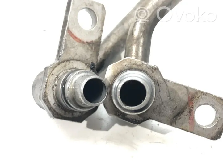 Audi A6 C7 Tuyau de refroidissement d'huile de boîte de vitesses 8R0317818BF