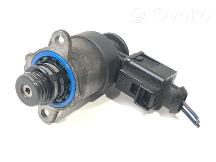 Volkswagen Golf VII Regulator ciśnienia paliwa 0928400768