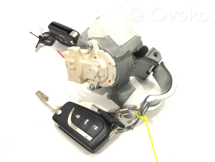 Toyota Avensis T270 Ignition lock 