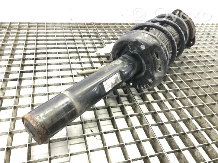 Audi Q3 8U Front shock absorber/damper 