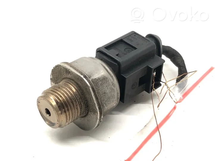 Skoda Rapid (NH) Kraftstoffdrucksensor 04L906054