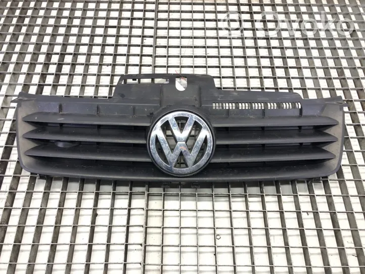 Volkswagen Polo IV 9N3 Grille de calandre avant 