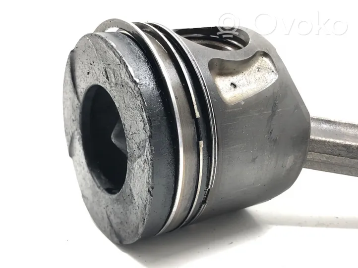 Opel Insignia A Piston with connecting rod A20DTH