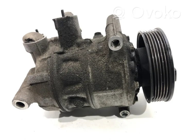 Volkswagen Golf VI Ilmastointilaitteen kompressorin pumppu (A/C) 5K0820803C