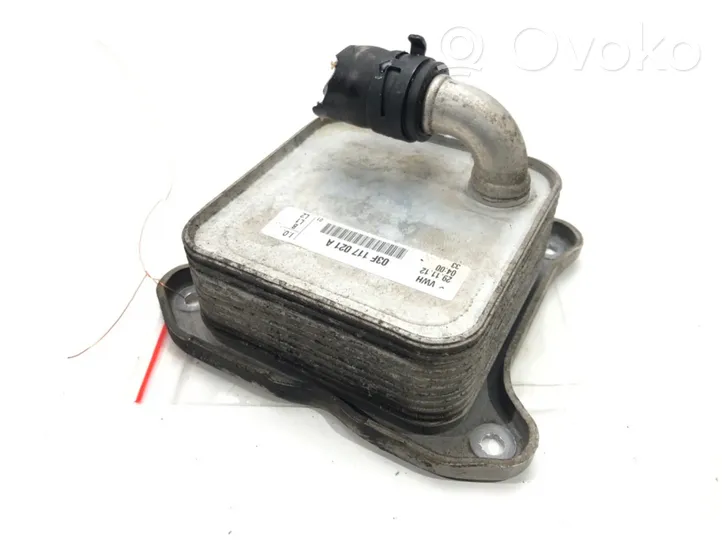 Volkswagen Golf VI Radiatore dell’olio del motore 03F117021A