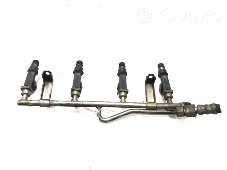 Opel Corsa C Tuyau de conduite principale de carburant 25313846