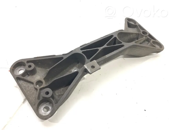 BMW 3 F30 F35 F31 Supporto della scatola del cambio 6796605