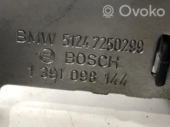 BMW 3 F30 F35 F31 Zamek tylnej klapy bagażnika 7308831