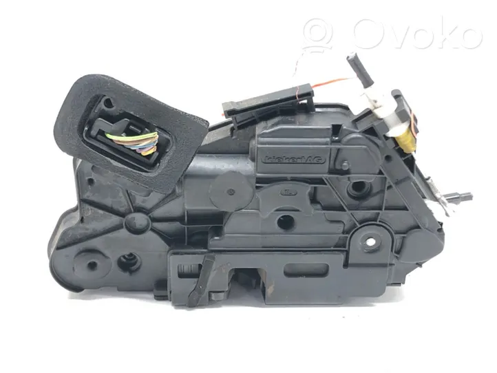 Volkswagen Golf VI Front door lock 5K1837015