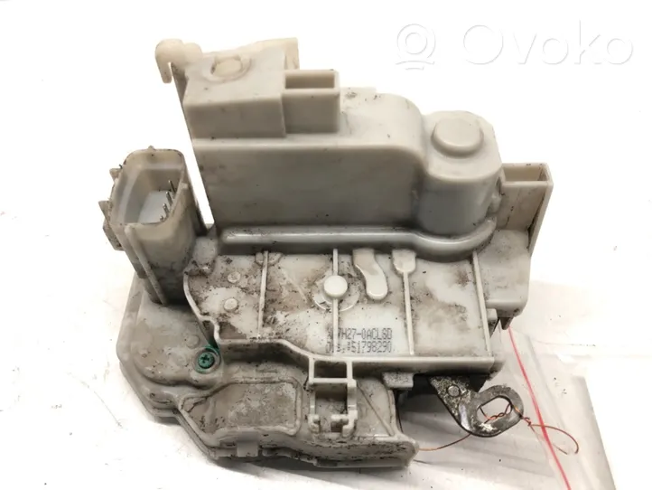 Fiat Bravo Front door lock 51798290