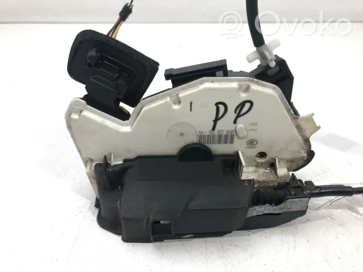 Volkswagen Golf VI Front door lock 5K1837016B