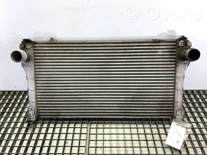 Toyota Avensis T270 Chłodnica powietrza doładowującego / Intercooler JD127100-3521