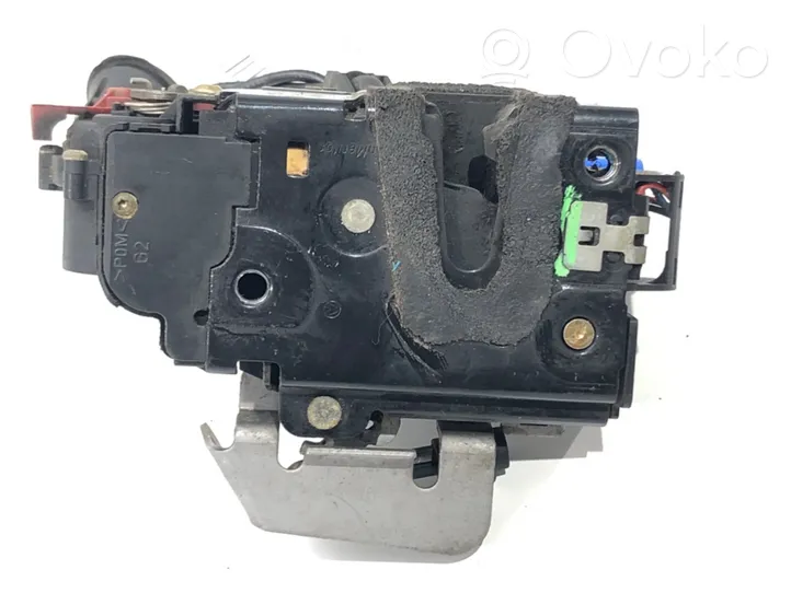 Audi A8 S8 D3 4E Serrure de porte avant 4E1837015