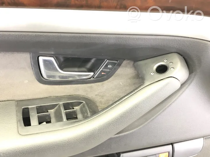 Audi A8 S8 D3 4E Boczki / Poszycie drzwi przednich 