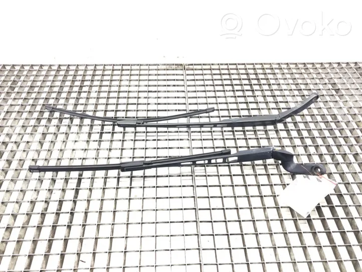 Audi A6 Allroad C6 Front wiper blade arm 