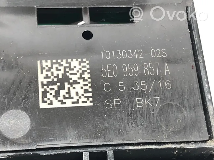 Skoda Octavia Mk3 (5E) Przyciski szyb 5E0959857A