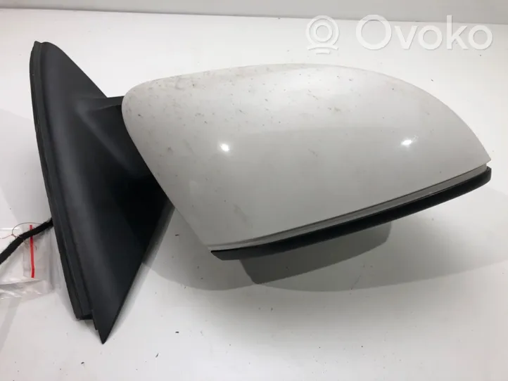 Skoda Octavia Mk3 (5E) Front door electric wing mirror 