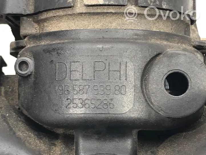 Citroen C4 I Variklio gesinimo sklendė 9658793980