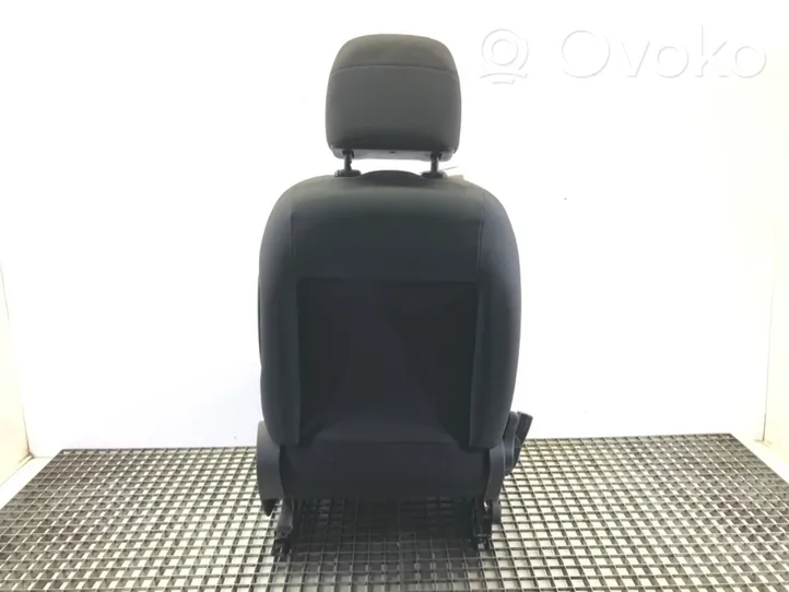 Citroen C3 Kuljettajan istuin 