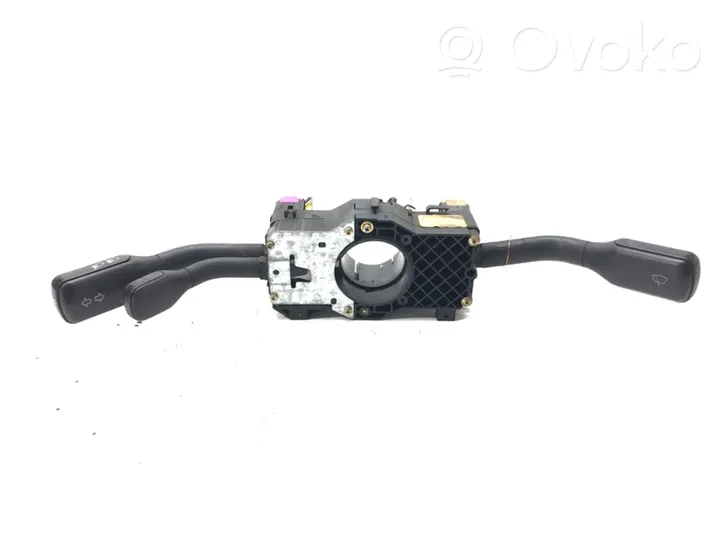 Audi A4 S4 B5 8D Leva/interruttore dell’indicatore di direzione e tergicristallo 