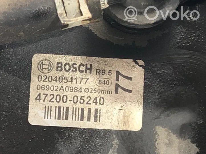 Toyota Avensis T270 Wspomaganie hamulca 47200-05240