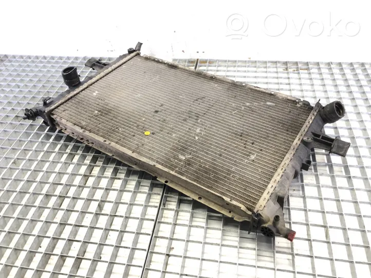 Opel Zafira A Coolant radiator 