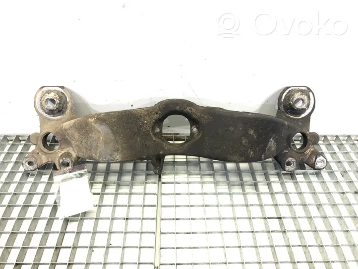 Audi A4 S4 B7 8E 8H Supporto della scatola del cambio 