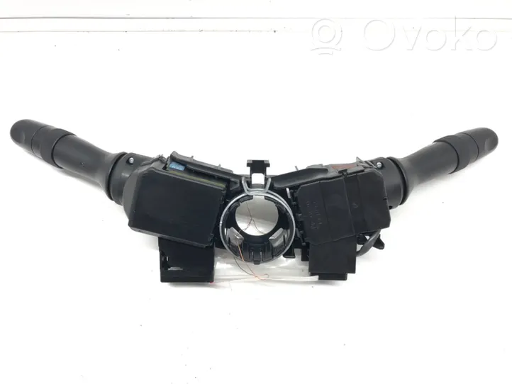 Toyota Avensis T270 Leva/interruttore dell’indicatore di direzione e tergicristallo 173832