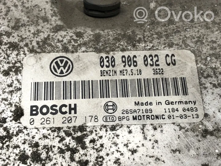 Volkswagen Polo III 6N 6N2 6NF Блок управления двигателем ECU 030906032CG