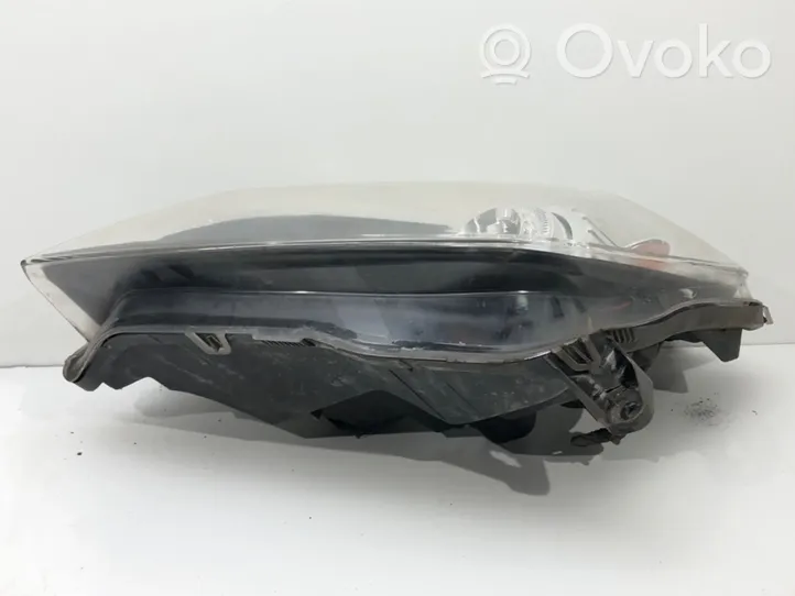 Opel Astra H Lampa przednia 