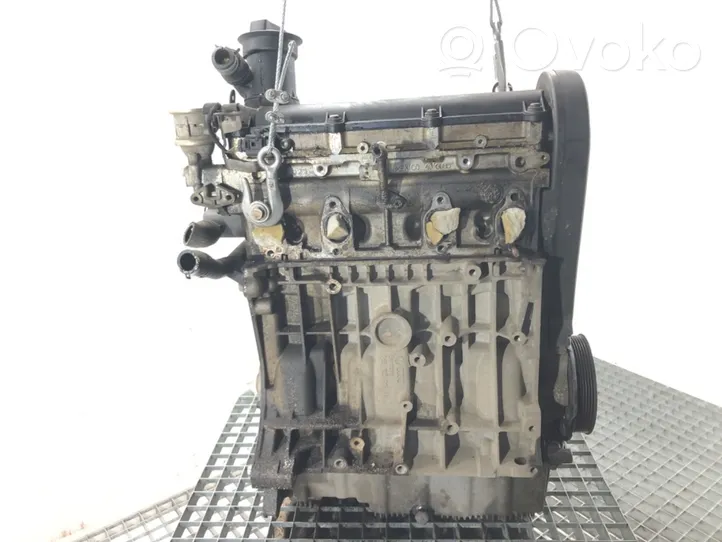 Seat Leon (1P) Silnik / Komplet BSE