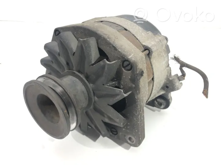 BMW 5 E34 Generatore/alternatore 