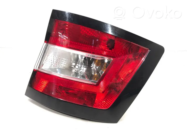 Skoda Fabia Mk3 (NJ) Lampa tylna 6V9945096