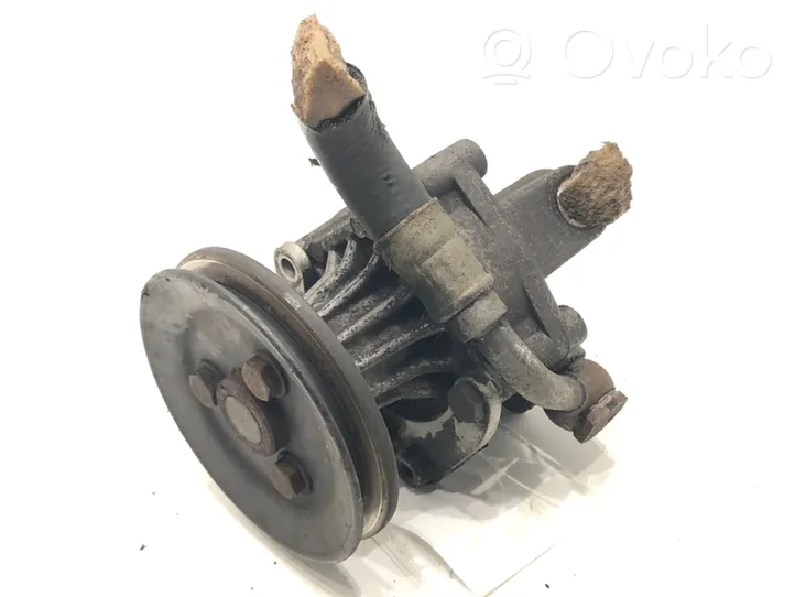 BMW 5 E34 Power steering pump 