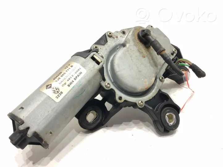 Volkswagen Golf IV Rear window wiper motor 1J6955711B